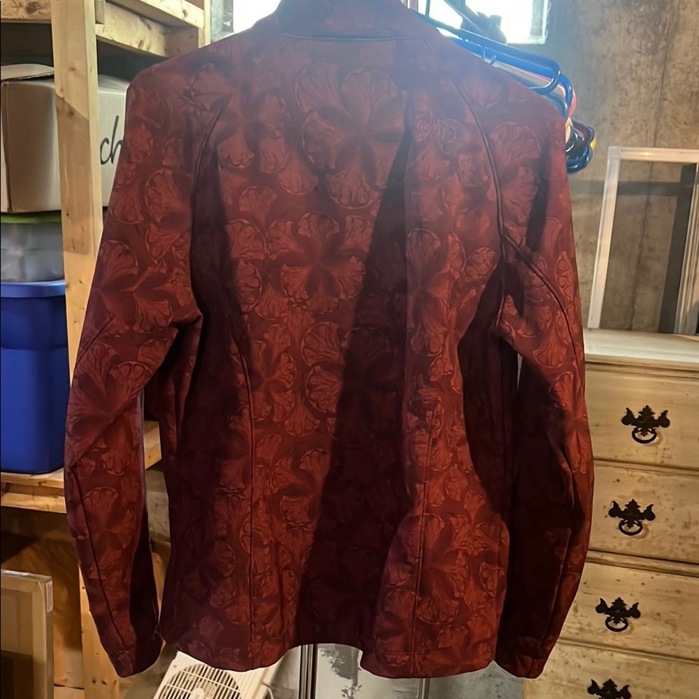 The North Face Red Lightweight Shirt Jacket - Picture 3 of 3